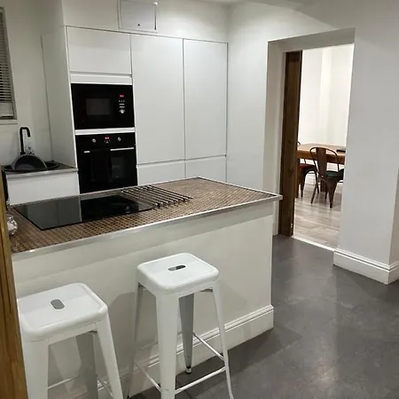 Unique 4 Bedroom House, Ideal For Hs2, Business People, Contractors & Workers Minworth Exterior photo