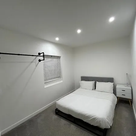 Unique 4 Bedroom House, Ideal For Hs2, Business People, Contractors & Workers Minworth Exterior photo